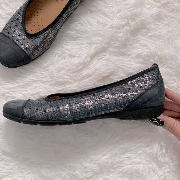 Gabor Hovercraft Metallic Navy Blue Perforated Leather Ballet Flats UK 4 US 6.5 - Picture 3 of 9